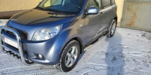 TA Boční ochranné nerezové nášlapy trubky s plastovými prolisy pro Daihatsu Terios