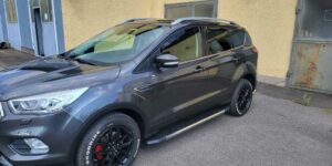 SD Boční ochranné celonášlapy aluminium plast pro Ford Kuga 2017