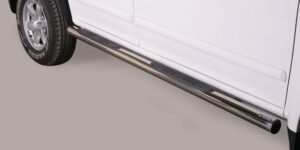 Boční ochranné nerezové nášlapy s plastovými prolisy - tyč