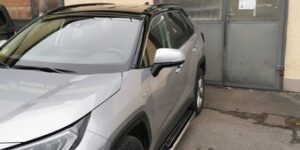 MI Boční ploché nerezové celonášlapy pro Toyota Rav 4