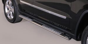 Boční ochranné oválné nerezové nášlapy s hliníkovými prolisy