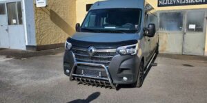 TA Přední ochranný nerezový rám se zuby pro Renault Master 2010