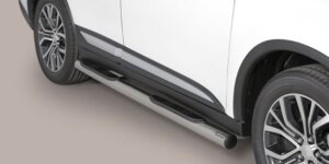 Boční ochranné nerezové nášlapy s plastovými prolisy - tyč