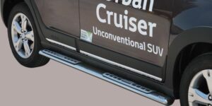 Boční ochranné oválné nerezové nášlapy s hliníkovými prolisy