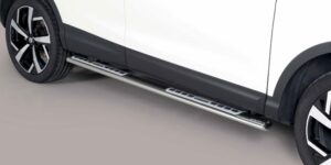 Boční ochranné oválné nerezové nášlapy s hliníkovými prolisy pro Nissan Qashqai 2017