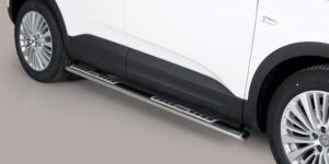 Boční ochranné oválné nerezové nášlapy s hliníkovými prolisy