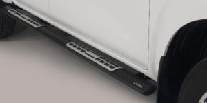 Boční ochranné oválné nerezové nášlapy s hliníkovými prolisy pro Renault Alaskan