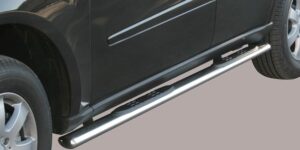 Boční ochranné oválné nerezové nášlapy s plastovými prolisy