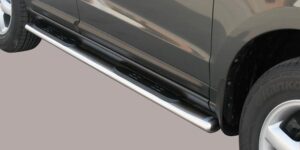 Boční ochranné oválné nerezové nášlapy s plastovými prolisy