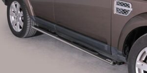 Boční ochranné oválné nerezové nášlapy s plastovými prolisy