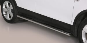 Boční ochranné oválné nerezové nášlapy s plastovými prolisy