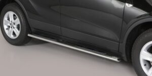 Boční ochranné oválné nerezové nášlapy s plastovými prolisy