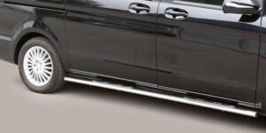 Boční ochranné oválné nerezové nášlapy s plastovými prolisy