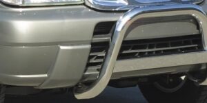 Přední ochranný nerezový rám pro Nissan Terrano