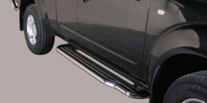 Boční ochranné nerezové celonášlapy pro Nissan Navara