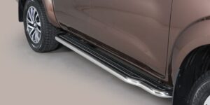 Boční ochranné nerezové celonášlapy pro Nissan Navara