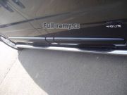 Boční ochranné oválné nerezové nášlapy s plastovými prolisy