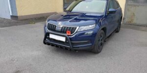 ST Boční ochranné nerezové nášlapy s drážkami černé pro Škoda Kodiaq