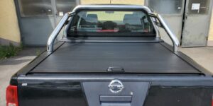 Zatahovací roleta na korbu Nissan Navara uzamykatelná