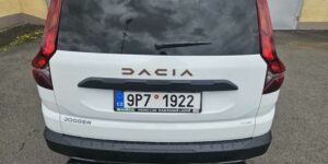 TA Zadní ochranný nerezový rám černý přizpůsobený pro tažné zařízení pro Dacia Jogger (kód: 545-7466)