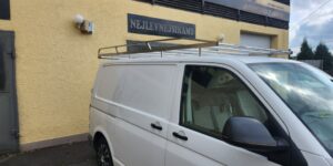 TA Střešní nerezová zátěžová zahrádka se zadní rolnou pro Volkswagen Transporter T6 1