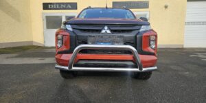 TA Přední ochranný nerezový rám do stran na Mitsubishi L200