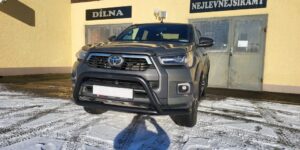 TA Přední ochranný nerezový rám do stran černý pro Toyota Hilux
