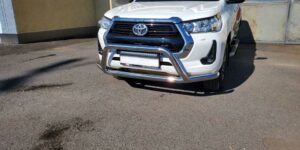 TA Přední ochranný nerezový rám do stran s led přídavným světlem pro Toyota Hilux