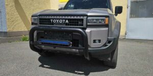 ME Přední ochranný nerezový rám černý vysoký s led přídavným světlem pro Toyota Land Cruiser 250