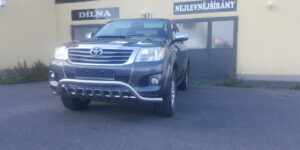 ST Přední ochranný nerezový rám - tyč se zuby pro Toyota Hilux