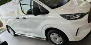 TA Boční ochranné nerezové nášlapy trubka s prolisy pro Ford Custom 2023